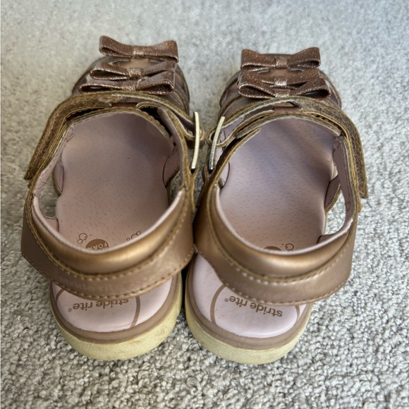 Stride Rite 360 Clary Rose Gold Glittery Bow Sandals Toddler Girls Size 11M - Picture 4 of 12